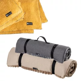 Dog blankets, carpets, travel beds