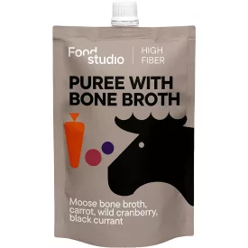   Food Studio püré jávorszarvas csontlével, vad tőzegáfonyával, fekete ribizlivel és sárgarépával